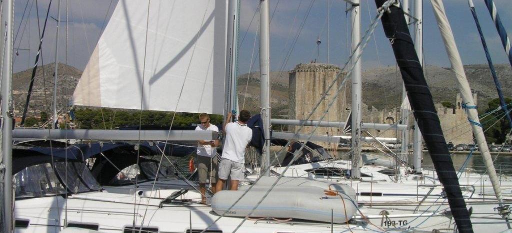 2009. Cyclades 43.4